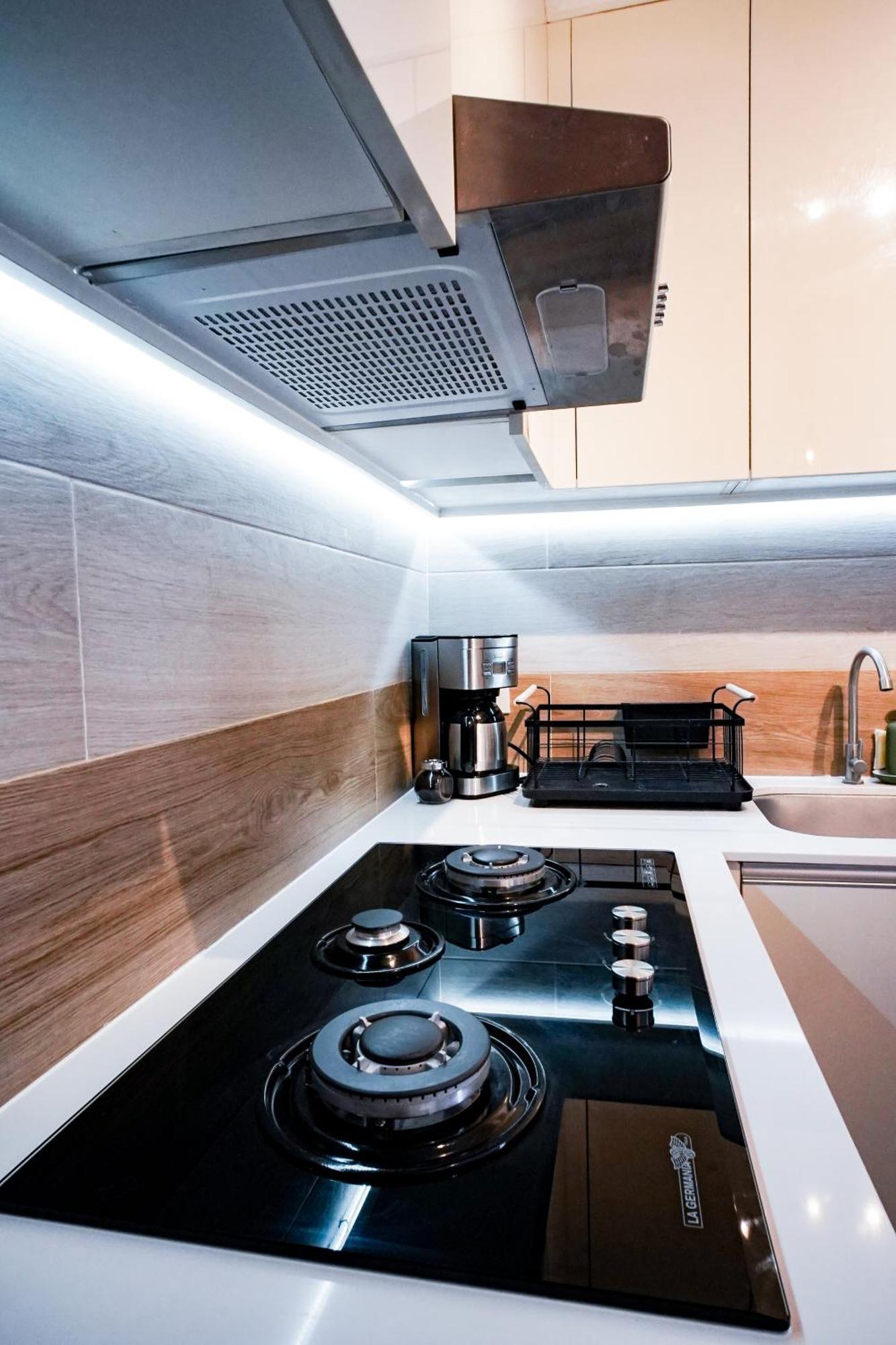Modern Designed Studio Condo Near Ayala Centrio Кагаян де Оро Екстериор снимка