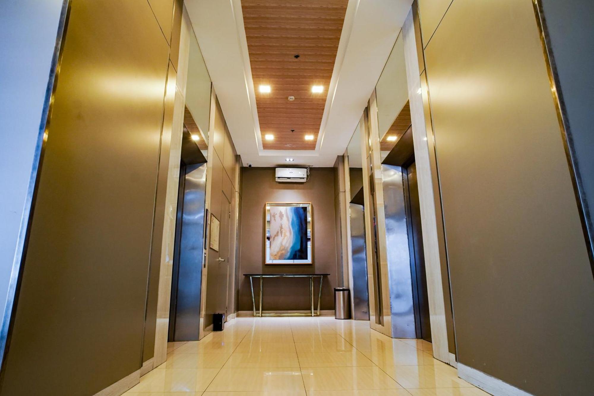 Modern Designed Studio Condo Near Ayala Centrio Кагаян де Оро Екстериор снимка