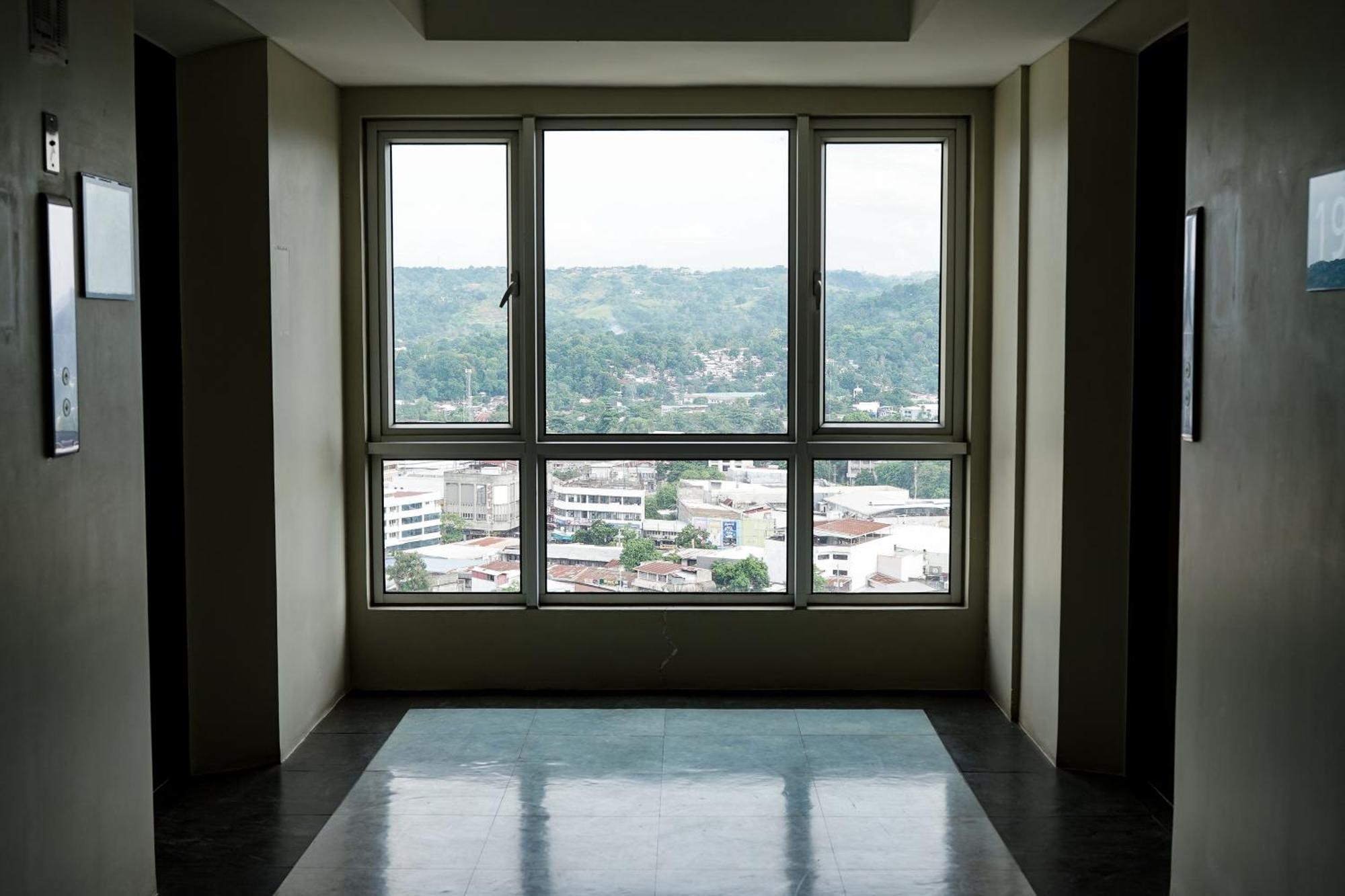Modern Designed Studio Condo Near Ayala Centrio Кагаян де Оро Екстериор снимка