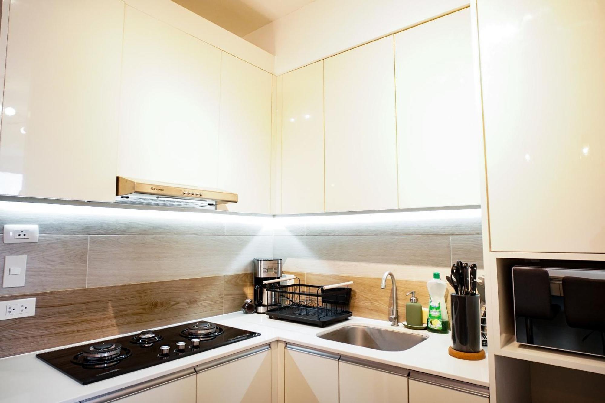 Modern Designed Studio Condo Near Ayala Centrio Кагаян де Оро Екстериор снимка