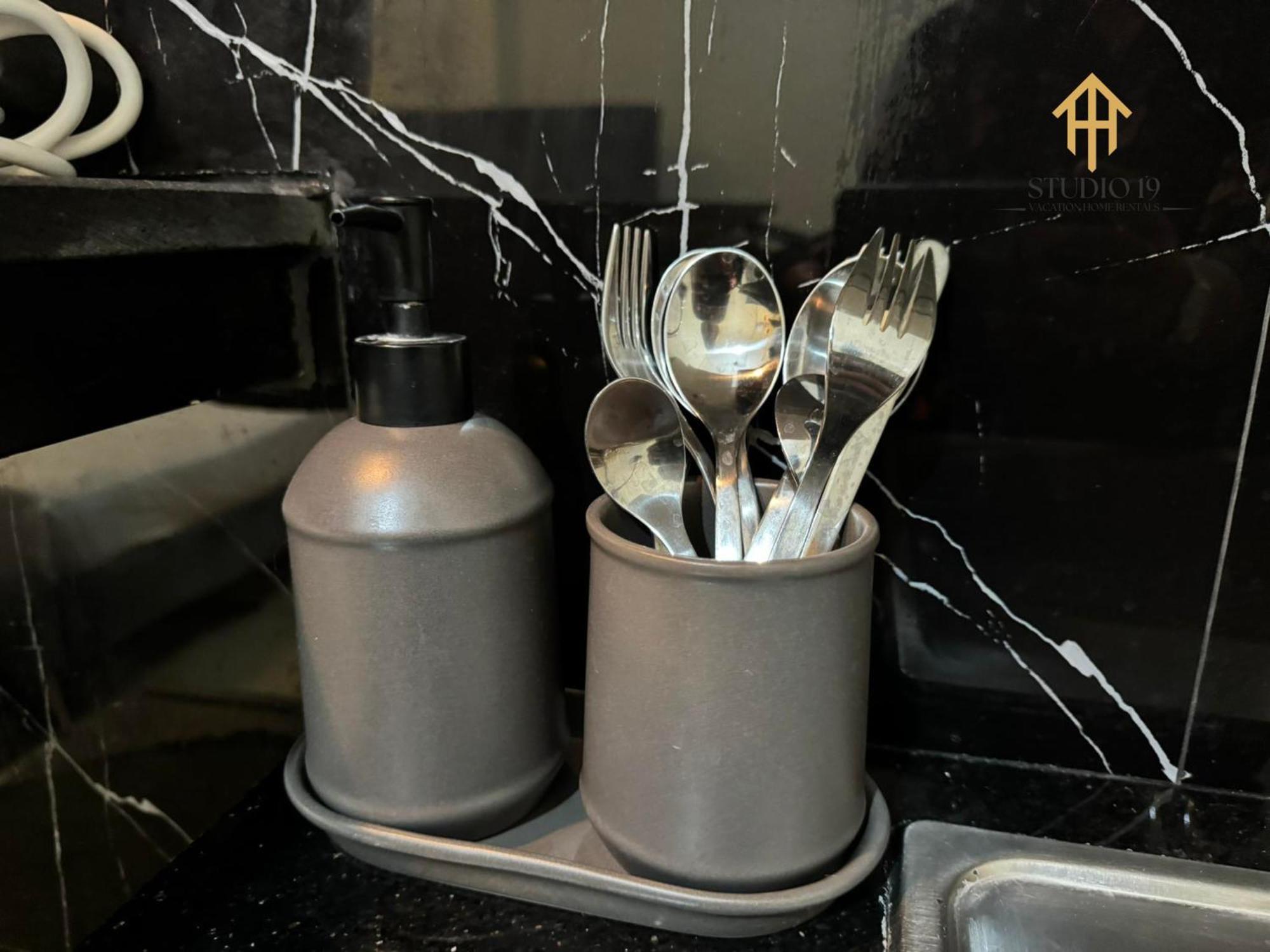 Modern Designed Studio Condo Near Ayala Centrio Кагаян де Оро Екстериор снимка